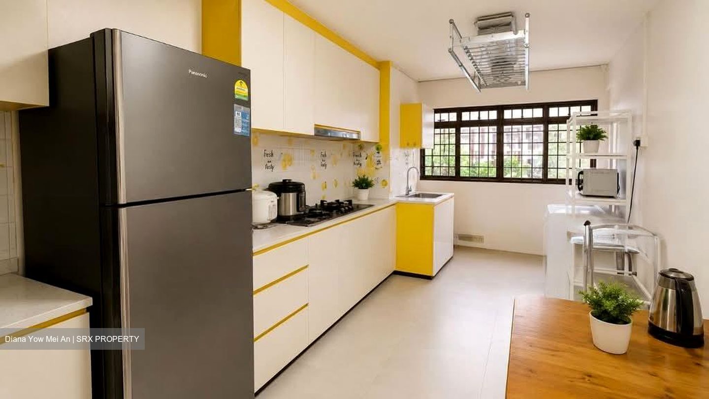 Blk 309 Serangoon Avenue 2 (Serangoon), HDB 4 Rooms #578728901
